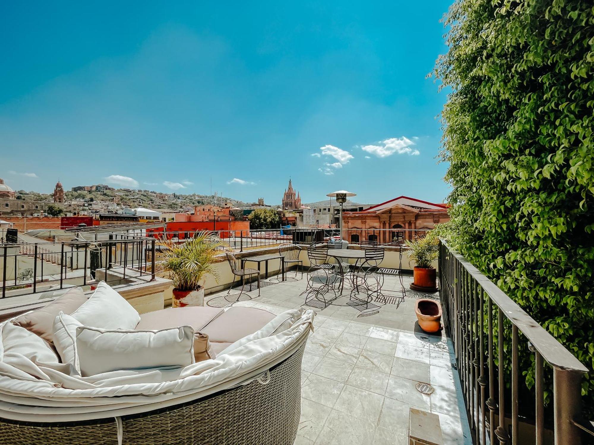 Bed and Breakfast Casa Florida Альенде Экстерьер фото